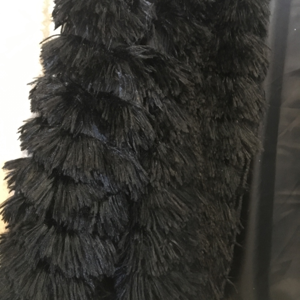 NEW! Bailey Black Fur Jacket - Picture 5 of 5
